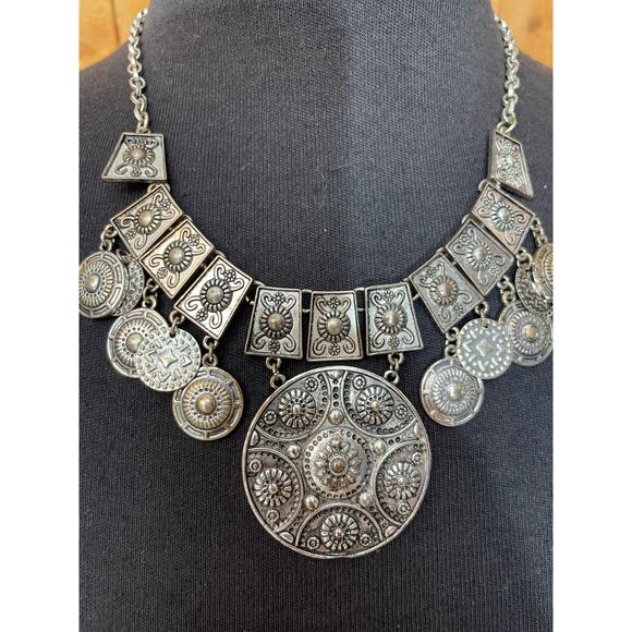 Women's Statement Necklace and Earring Set Silver Boho GUC - Picture 2 of 8